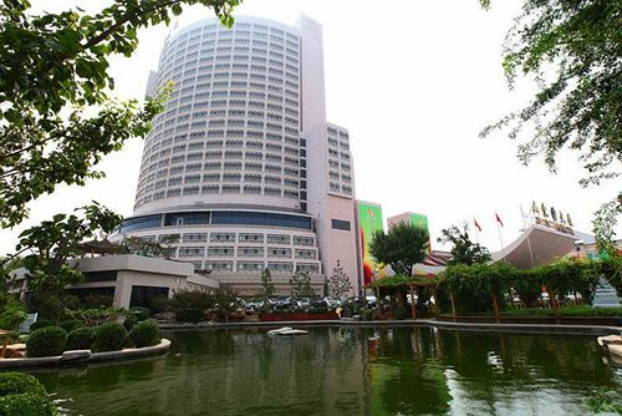 Shan Dong Hotel Jinan Exterior foto